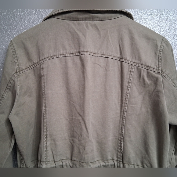 H&M Divided Stylish Sage Green Jacket     Size 10 - Picture 6 of 14